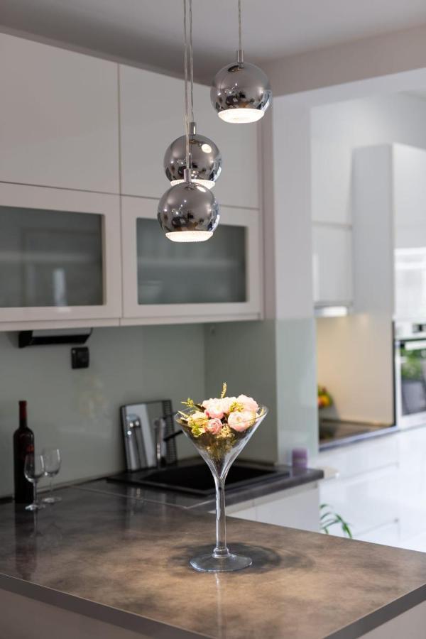 Lux Apartment Ema Kaštela Esterno foto