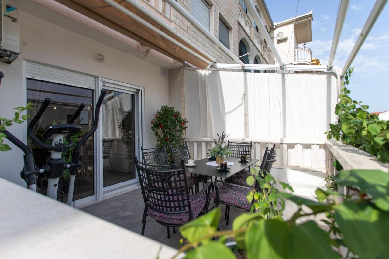 Lux Apartment Ema Kaštela Esterno foto