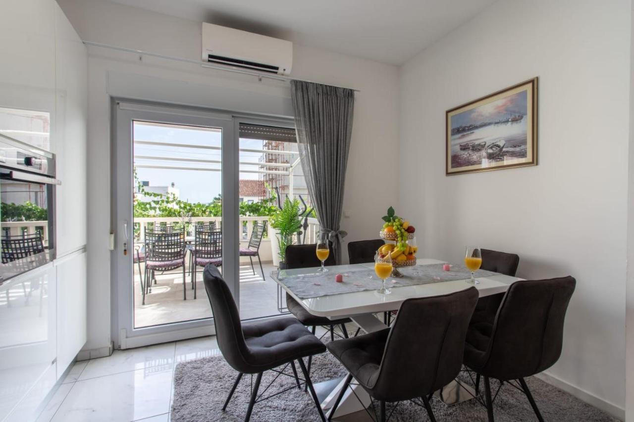 Lux Apartment Ema Kaštela Esterno foto